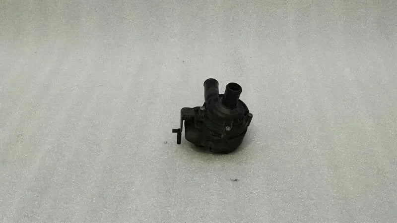 Mercedes CLS W219 additional cooling pump A2118350264 coolant pump pump
