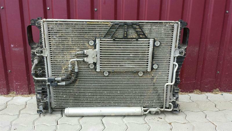 Mercedes CLS CLS55 W219 W211 E55 AMG Radiator Pack A2115003402 Radiator Package