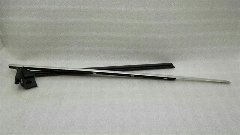 Mercedes W219 CLS55 AMG FRH Door Chrome Strip A2197250665 Tray VR