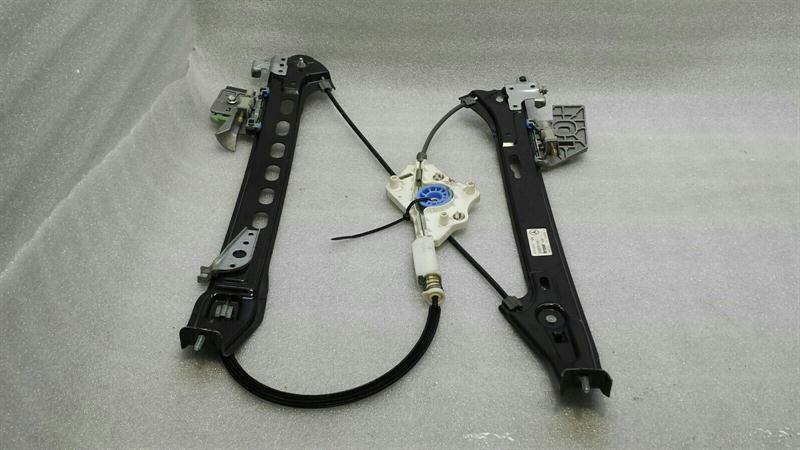 Mercedes W219 CLS55 AMG Left Door Winder A2197300946 Rear Left Window