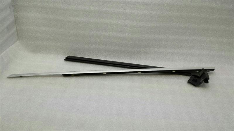 Mercedes W219 CLS55 AMG FLH Door Chrome Strip A2197250565 Tray VL