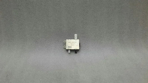 Mercedes SL R230 Aerial / Antenna A2208271842 Antenna Amplifier