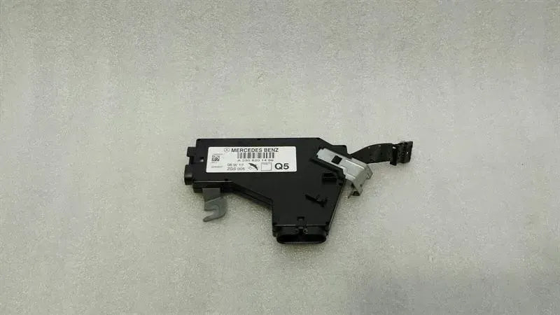 Mercedes SL R230 Aerial / Antenna A2308201489 Antenna Booster