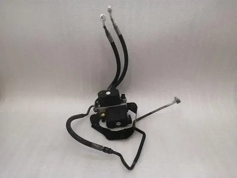 Mercedes S-Class W222 S63 AMG Rear ABC Valve A2213201058 Hydraulic Valve Rear