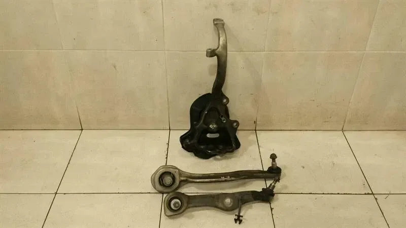 Mercedes CL W216 Right Front Hub A2213323001 Wheel Bearing Housing Front Right