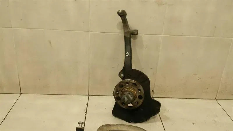 Mercedes CL W216 Right Front Hub A2213323001 Wheel Bearing Housing Front Right