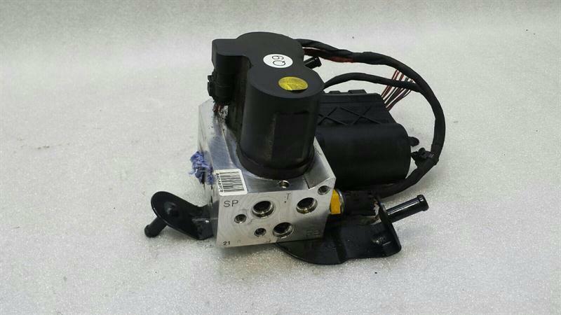 Mercedes CL W216 Rear ABC Hydraulic Valve A2213200358 Hydraulic Valve