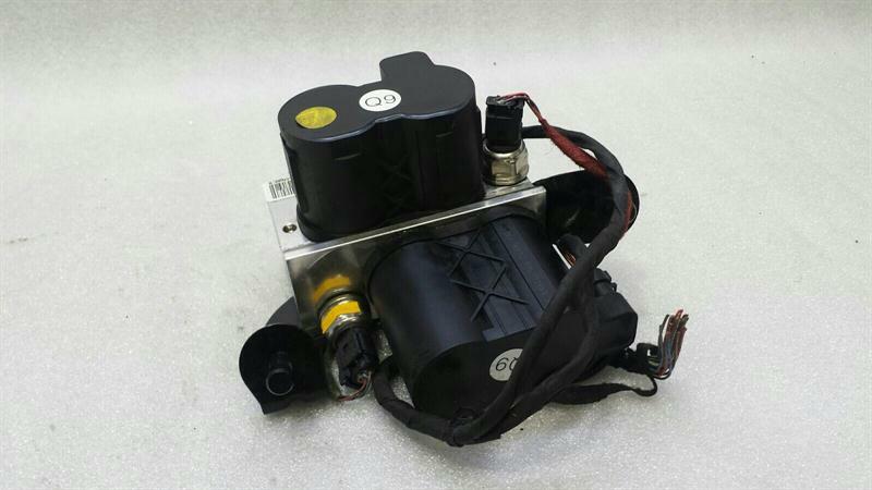 Mercedes CL W216 Rear ABC Hydraulic Valve A2213200358 Hydraulic Valve