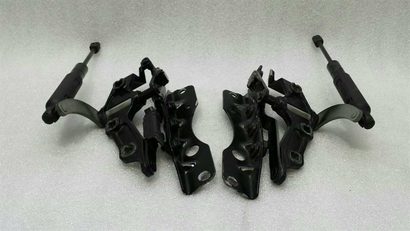 Mercedes CL W216 Bonnet Hinge A2218800328 Hood Hinge Left + Right