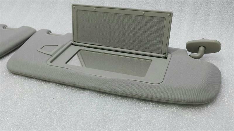 Mercedes W221 W216 Sun Viewfinder Set A2218101210 Sun Bezel Set L + R