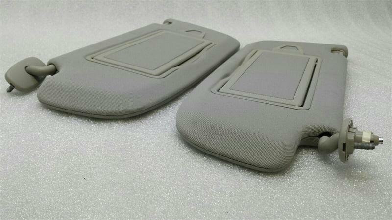 Mercedes W221 W216 Sun Viewfinder Set A2218101210 Sun Bezel Set L + R