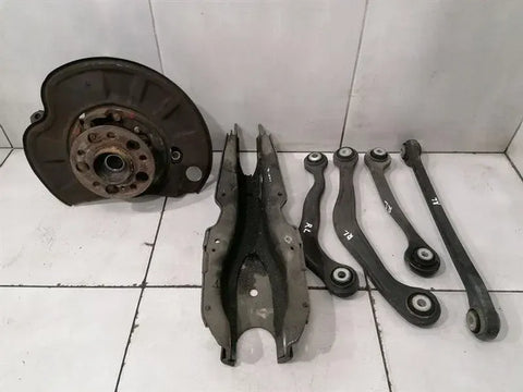 Mercedes S63 AMG W221 Left Rear Hub A2213503108 Wheel Bearing Housing Rear Left