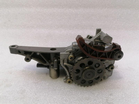 Mercedes S63 AMG W221 M157 oil pump A2781800901 oil pump oil auxiliary pump