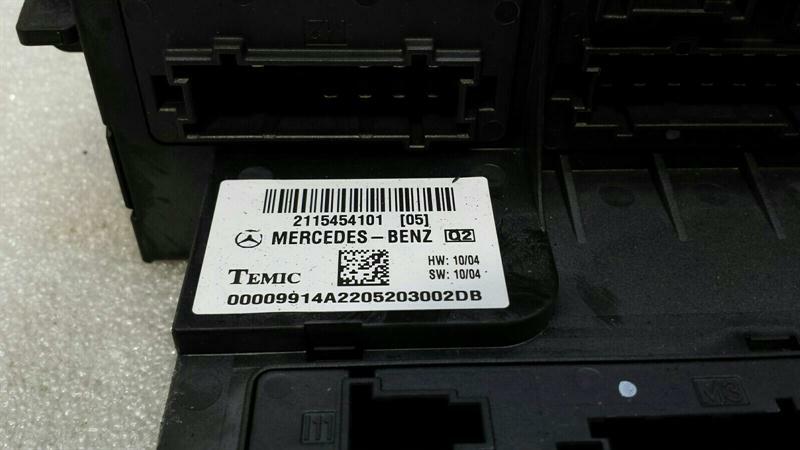 Mercedes CLS W219 Fuse Box A2115454101 Fuse Box