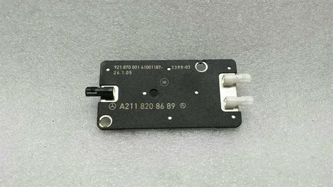 Mercedes CLS W219 Aerial / Antenna A2118208689 Antenna Amplifier