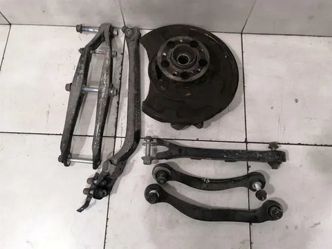 Mercedes W219 CLS55 AMG Left Rear Hub A2113504508 Wheel Bearing Housing Rear Left
