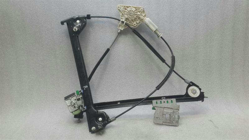 Mercedes SL R230 Right Door Winder A2307200446 Window Regulator Right R