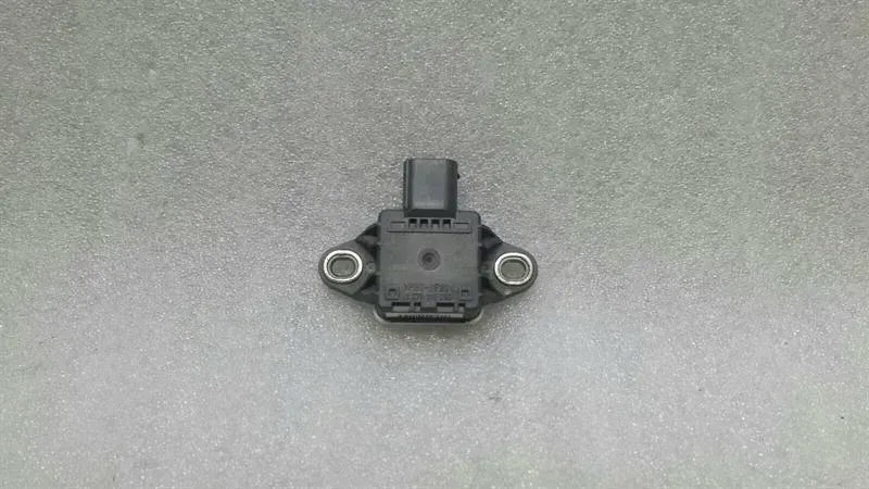 MERCEDES CL W217 YAW RATE Sensor A0009059101 Rotation Rate Sensor S Coupe W222