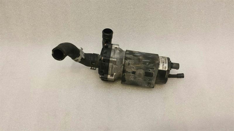 Mercedes E Class W211 Additional Cooling Pump A0005404883 Coolant Pump Pump