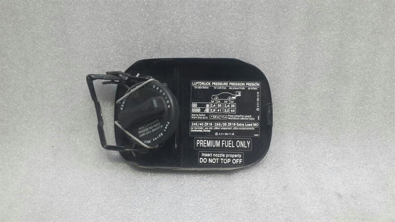 Mercedes W211 fuel filler cap A2117500206 fuel cap fuel flap.
