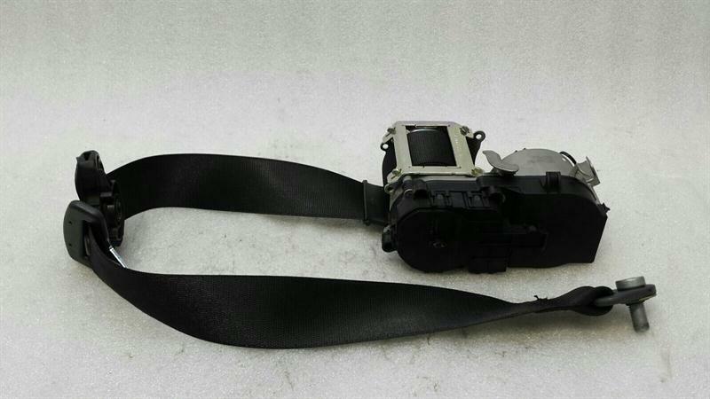 Mercedes S W220 front right seatbelt A2208604285 seat belt front belt re