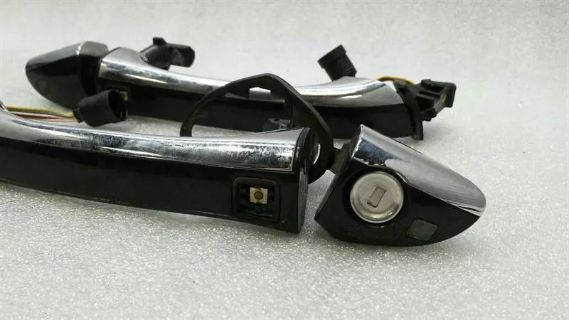 Mercedes S-class W220 front door handle set A2207601370 door handle front keyless