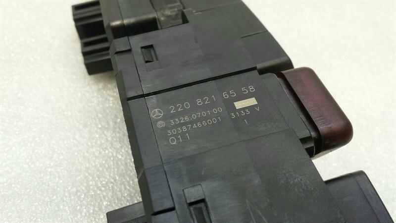 Mercedes S-Class W220 Centre Dashboard Switch A2208216558 Switch ABC