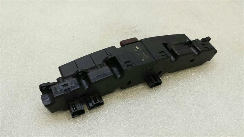 Mercedes S-Class W220 Centre Dashboard Switch A2208216558 Switch ABC
