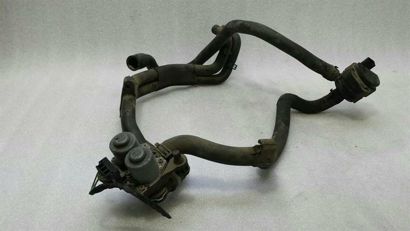 Mercedes SLK55 AMG R171 Additional Cooling Pump A1718350064 Coolant Pump