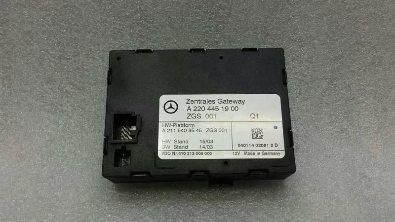 Mercedes SL R230 electronic module A2204451900 control unit gateway
