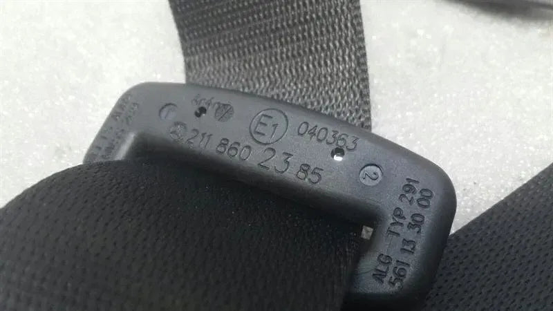 Mercedes E Class W211 rear seat belt A2118602385 seat belt rear belt.