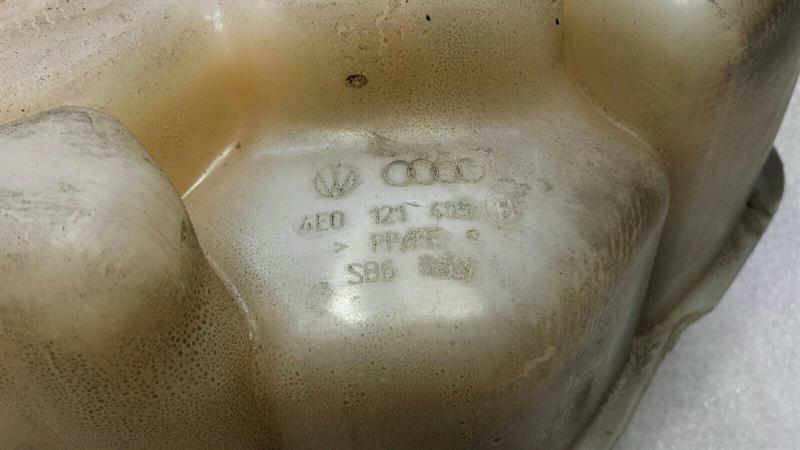 Audi S8 D3 A8 Expansion Tank 4E0121403H Balancing Tank Cooling Water