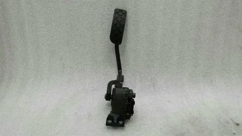 Audi S8 D3 A8 RHD gas pedal (electrical) 4E2723523C right hand drive