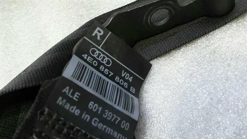 Audi S8 D3 A8 right rear seat belt 4E0857806B seat belt belt rear right