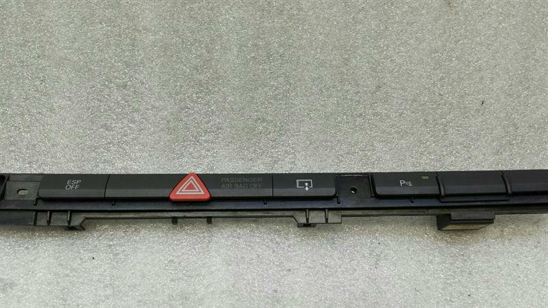 Audi S8 D3 RHD switch block 4E2927137EP right handlebar