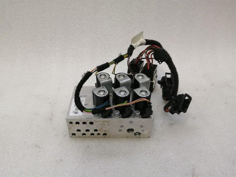 Audi R8 Type 42 V10 5.2 Spyder Hydraulic Valve 427871808 Hydraulic Valve