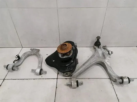 Audi R8 4S V10 RWD Left Front Hub 4S0407245B Wheel Bearing Housing Front Left