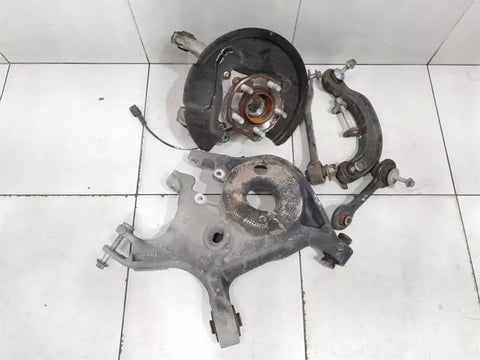 Ford Mustang MK6 S550 Left Rear Hub FR3Z-5500-A Wheel Bearing Case Rear Left