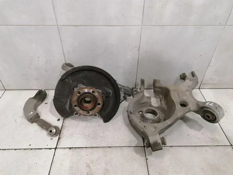 Ford Mustang MK6 S550 Left Rear Hub FR3Z-5500-A Wheel Bearing Housing Rear Left