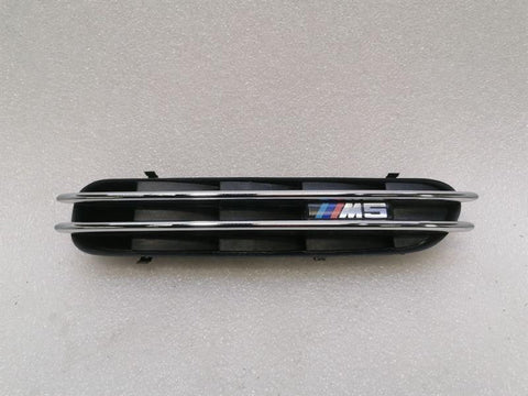 BMW 5 Series E60 Right Wing 7896850 GRILL M5 Front Right Fender