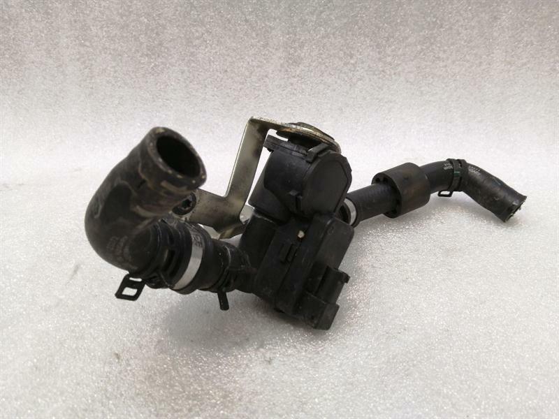 Porsche Panamera 970 heater valve 97057222500 heater valve solenoid valve