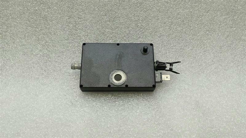 Mercedes SL R230 Aerial / Antenna A2308201889 Antenna Amplifier Booster