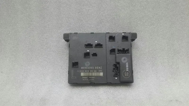 Mercedes SL R230 Left Door Module A2308203526 Door Control Unit Left