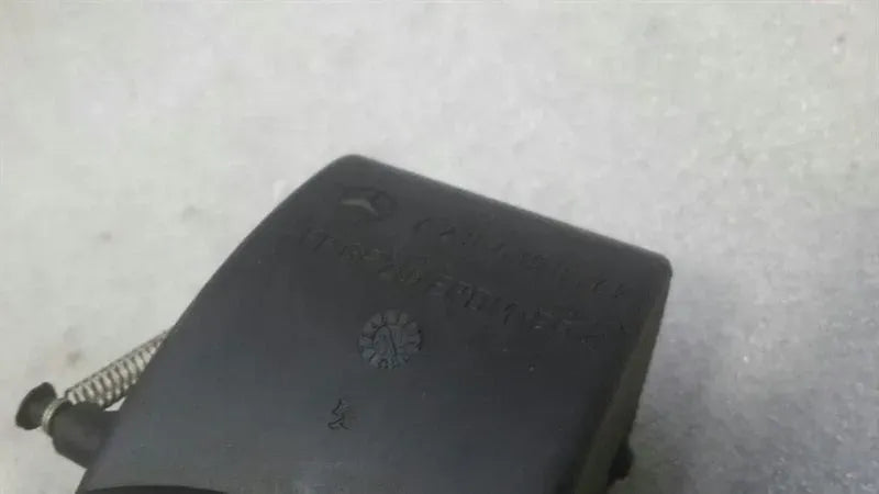 Mercedes SL R230 fuel filler cap A2307570509 fuel cap fuel flap flap
