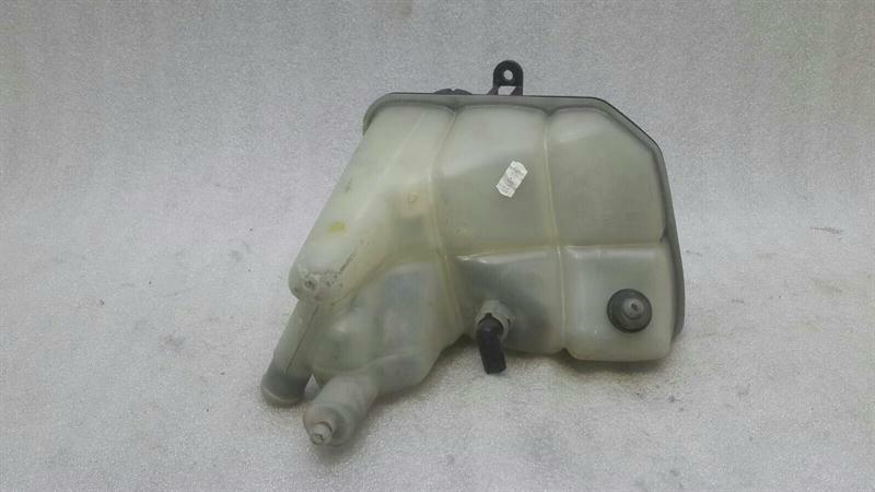 Mercedes SL R230 Expansion Tank A2305000149 Expansion Tank Coolant M113