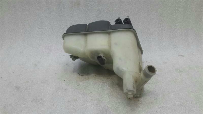 Mercedes SL R230 Expansion Tank A2305000149 Expansion Tank Coolant M113