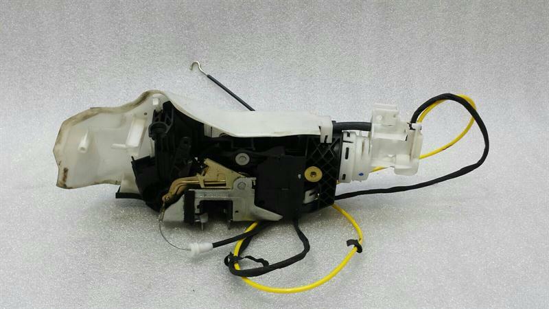 Mercedes SL R230 left door lock A2307200335 door lock left