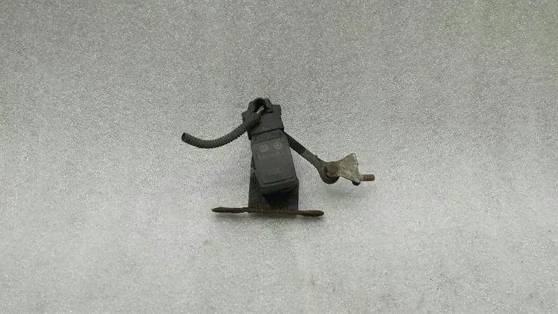 Mercedes SL R230 suspension level sensor A0025428818 level sensor.