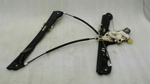 BMW 1 Series E87 Right Front Door Winder 6927028 Window Regulator Front Right
