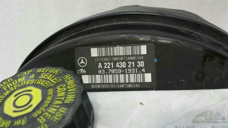 Mercedes W216 Brake Servo A2214302530 Brake Booster
